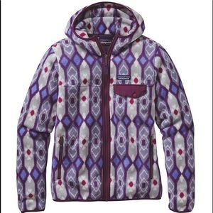 🌺 Patagonia lightweight hooded fleece jacket
